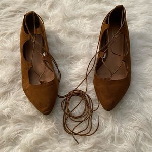 Brown wrap up flats